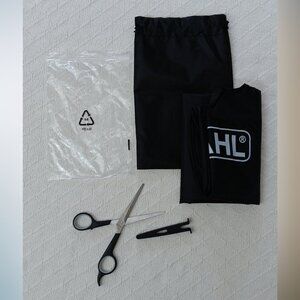 Wahl Hair Cutting Cape and Premium Barber Shears Set in Pouch Black